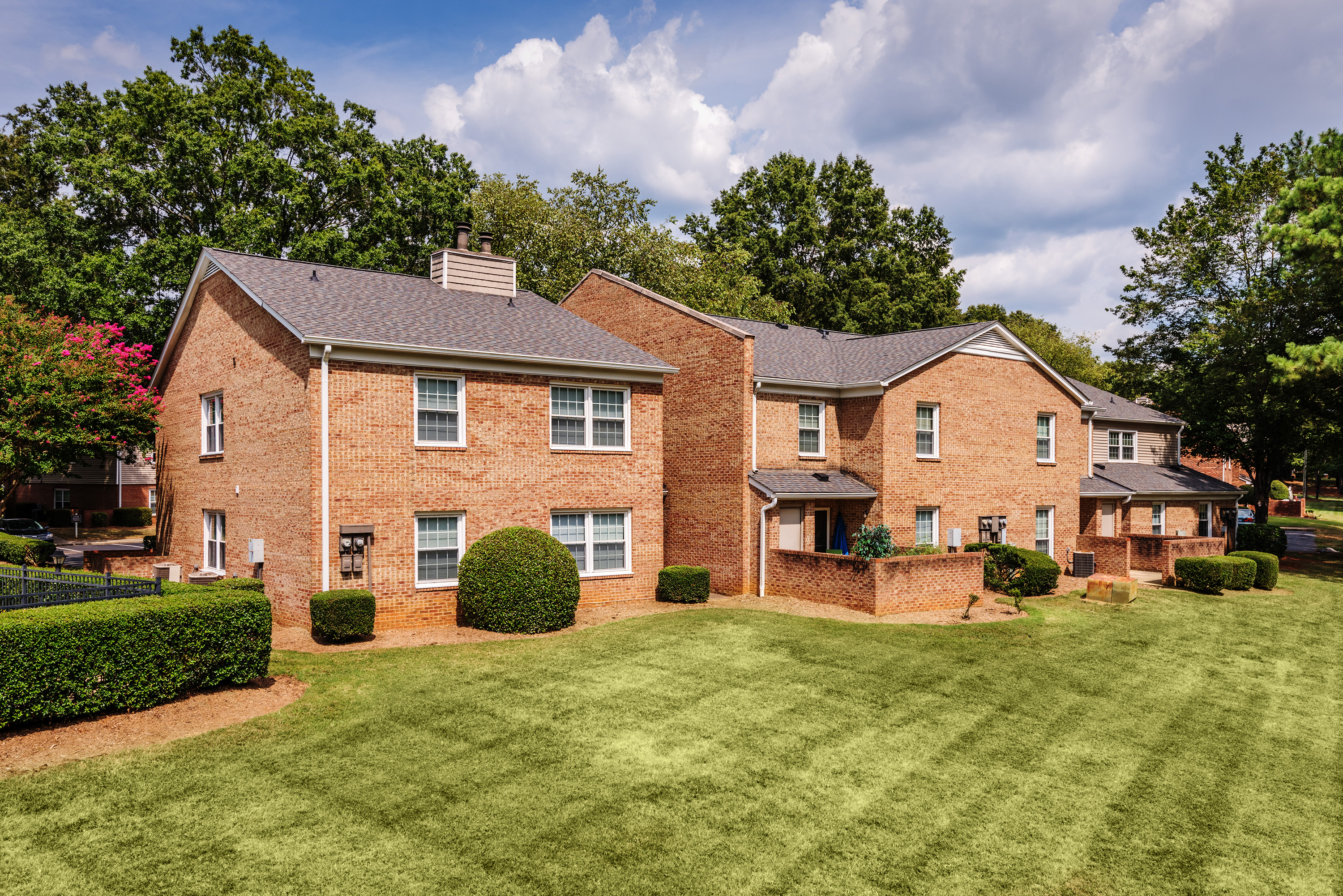 Bridges at Quail Hollow The Multifamily Advisory Group at Cushman